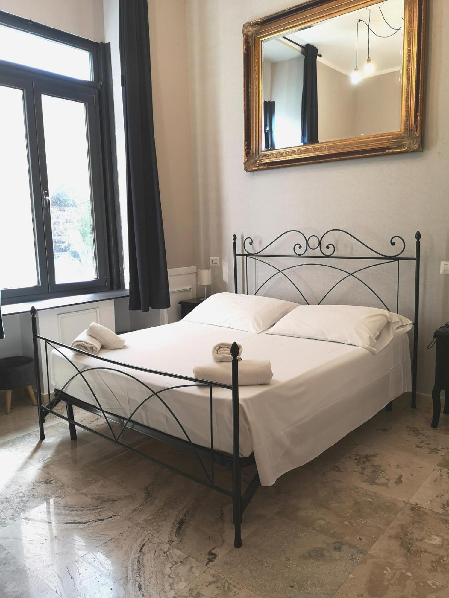 Trastevere Glasshouse Рим Стая снимка